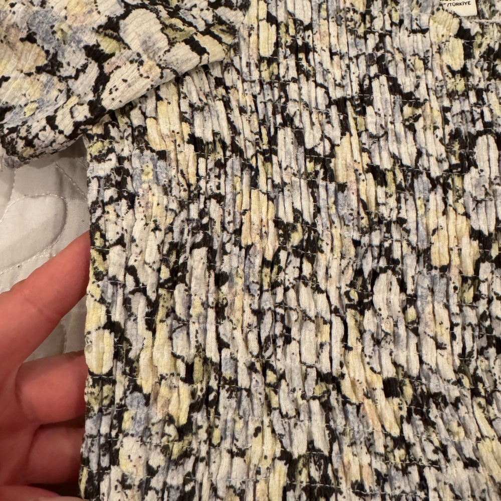 H&M FLORAL MINI DRESS - Picture 4 of 5